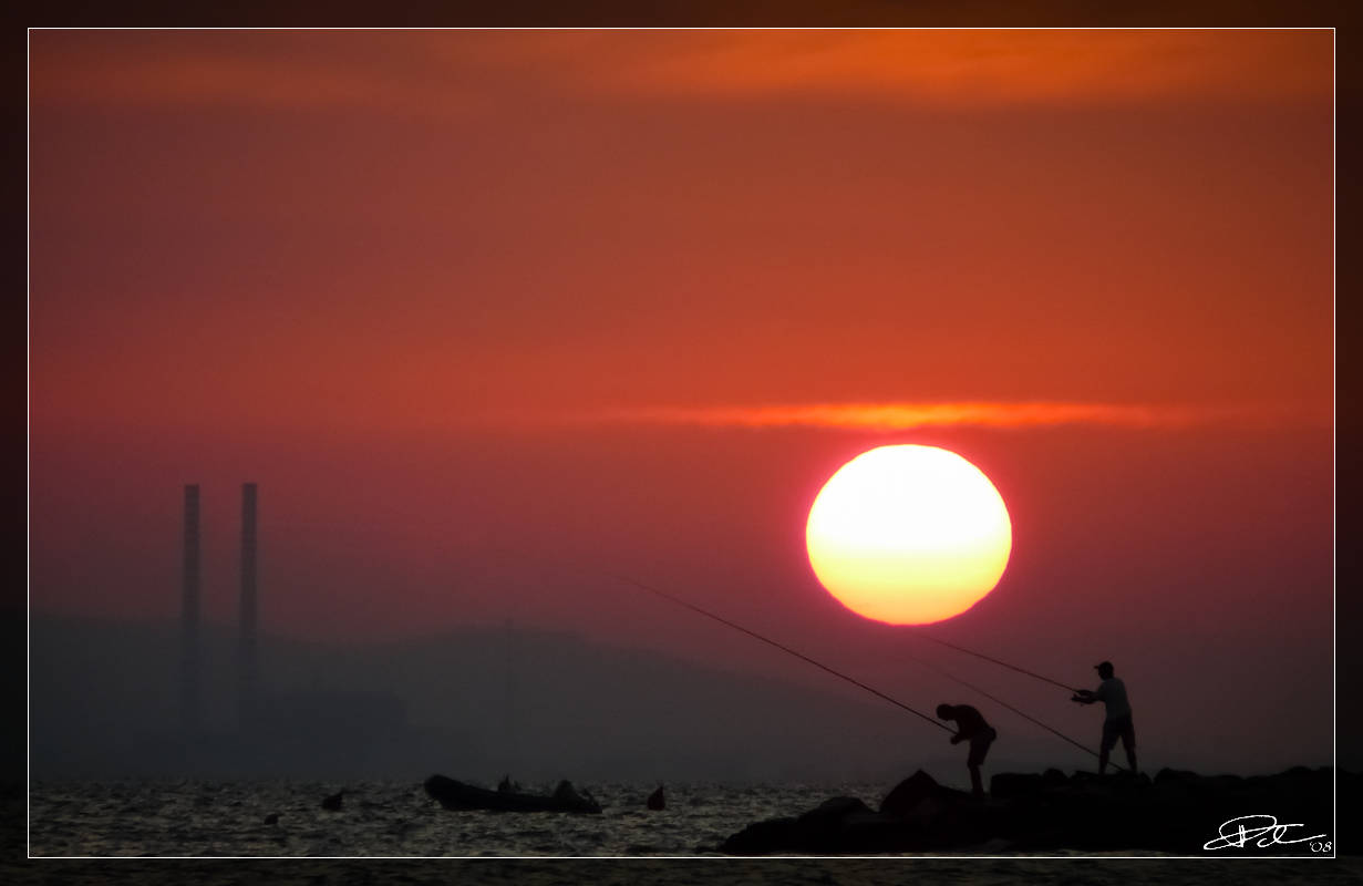 Fishermen at sunset – An unexpected shot…